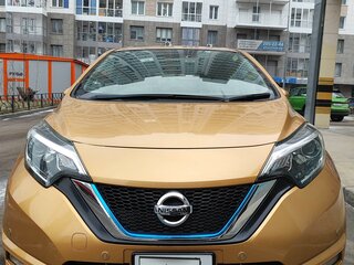 2018 Nissan Note e-Power II Рестайлинг, золотистый, 1460000 рублей, вид 1