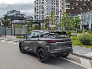 2026 Geely Coolray (Binyue L) I Рестайлинг 2, серый, 2700000 рублей, вид 2
