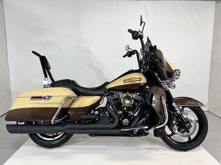 2014 Harley-Davidson Electra Glide, бежевый, 899000 рублей, вид 1