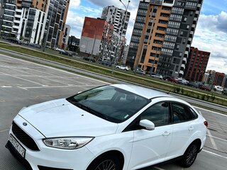 2017 Ford Focus III Рестайлинг, белый, 810000 рублей, вид 4