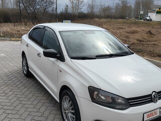 2013 Volkswagen Polo V, белый, 880000 рублей, вид 2