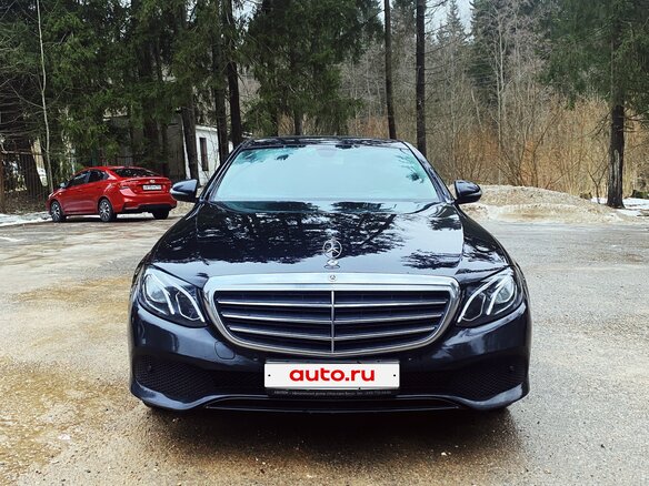 2018 Mercedes-Benz E-Класс 200 V (W213, S213, C238), чёрный, 2050000 рублей