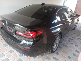 2020 BMW 5 серии 530d VII (G30/G31/G38) Рестайлинг, чёрный, 3706095 рублей, вид 5