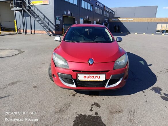 2012 Renault Megane III, пурпурный, 650000 рублей