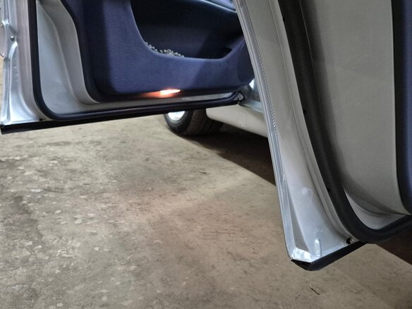 2000 Mercedes-Benz E-Класс 200 II (W210, S210) Рестайлинг, серебристый, 800000 рублей - вид 21