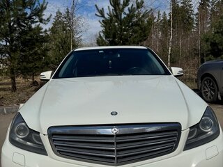 2011 Mercedes-Benz C-Класс 180 BlueEFFICIENCY III (W204) Рестайлинг, белый, 1200000 рублей, вид 3