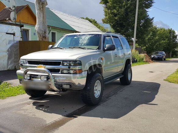 2004 Chevrolet Tahoe, серебристый