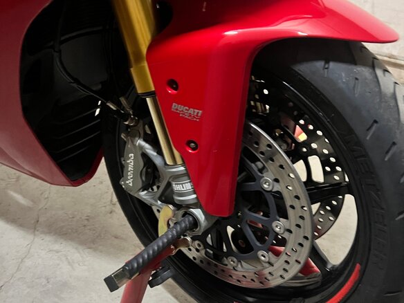 2018 Ducati Supersport, красный, 937000 рублей - вид 2