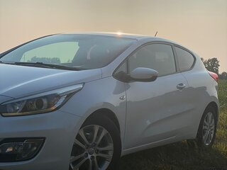 2015 Kia Ceed II, белый, 1090000 рублей, вид 1