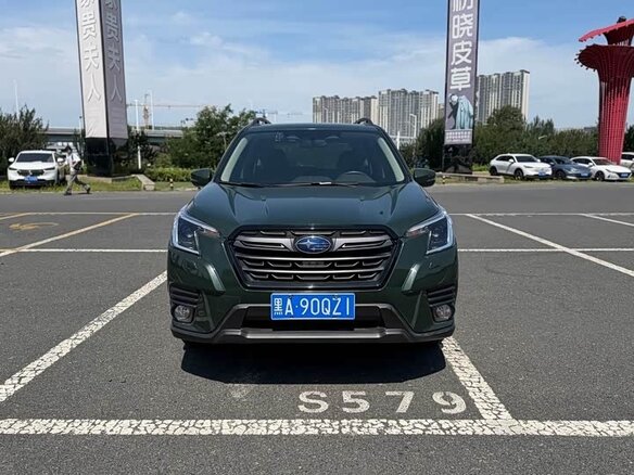 2022 Subaru Forester V Рестайлинг, зелёный - вид 1