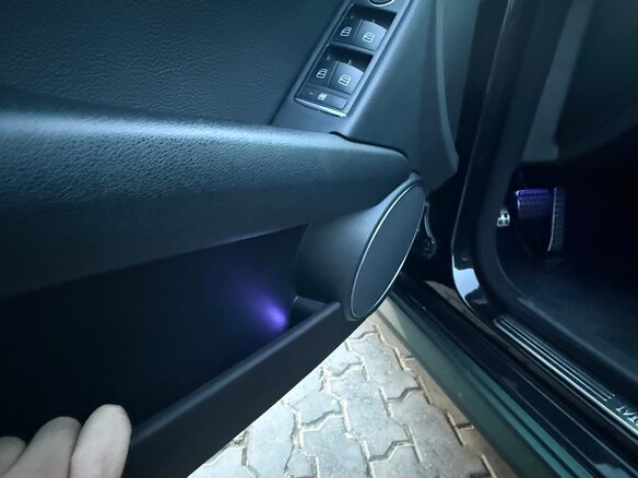2011 Mercedes-Benz C-Класс 180 BlueEFFICIENCY III (W204) Рестайлинг, чёрный, 1340000 рублей - вид 18