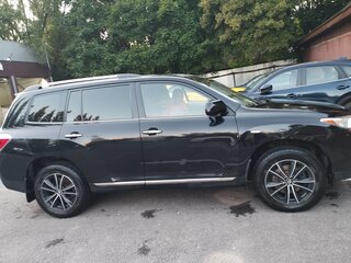 2011 Toyota Highlander II (XU40) Рестайлинг, чёрный, 2500000 рублей, вид 3