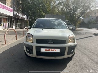 2006 Ford Fusion I Рестайлинг, белый, 690000 рублей, вид 2