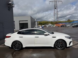 2018 Kia Optima IV Рестайлинг, белый, 1850000 рублей, вид 3