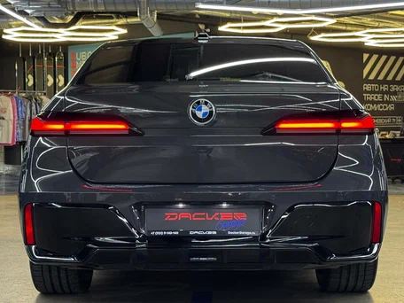 2023 BMW 7 серии 740d xDrive VII (G70), серый, 12450000 рублей, вид 4