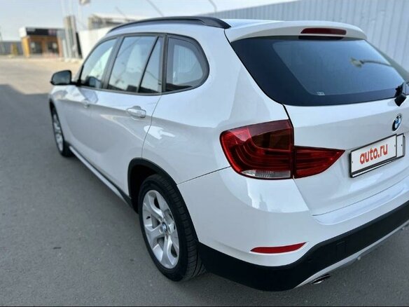 2012 BMW X1 18i I (E84) Рестайлинг, белый, 1300000 рублей - вид 6