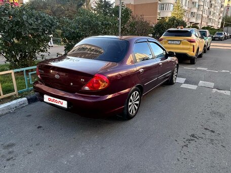 2006 Kia Spectra I Рестайлинг 2, красный, 350000 рублей, вид 3