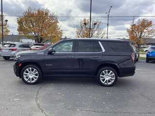 2022 Chevrolet Tahoe V, чёрный, 12157676 рублей, вид 4