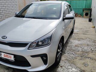 2018 Kia Rio IV, серебристый, 1710000 рублей, вид 3