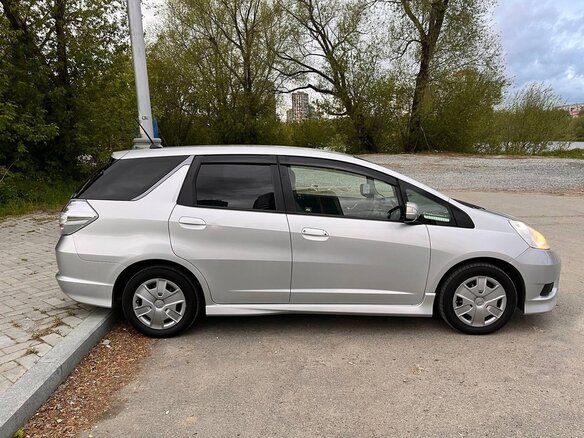 2011 Honda Fit Shuttle I, серебристый, 1080000 рублей - вид 12