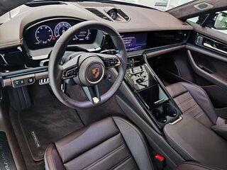 2026 Porsche Panamera GTS III, серый, 27700000 рублей, вид 4