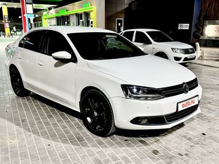 2011 Volkswagen Jetta VI, белый, 780000 рублей, вид 3