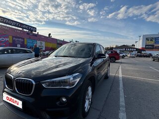 2017 BMW X1 20i xDrive II (F48), чёрный, 2700000 рублей, вид 1