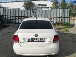 2013 Volkswagen Polo V, белый, 800000 рублей, вид 3