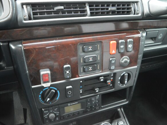 2001 Mercedes-Benz G-Класс 500 II (W463), чёрный - вид 17