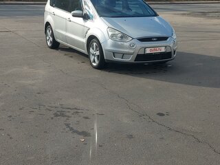 2007 Ford S-MAX I, серебристый, 595000 рублей, вид 3