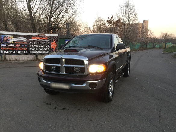 2004 Dodge RAM III (DR/DH), пурпурный - вид 1