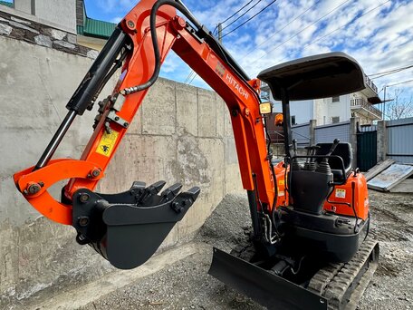 2019 Hitachi Гусеничные, 1550000 рублей, вид 1