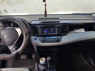 2017 Toyota RAV4 IV (XA40) Рестайлинг, серый, 2250000 рублей, вид 4