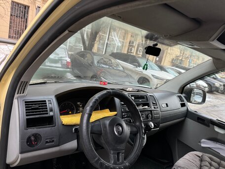 2010 Volkswagen Constellation, золотистый, 1130000 рублей, вид 1