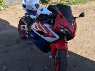 2004 Honda CBR 1000 RR/RA Fireblade, красный, 600000 рублей, вид 3