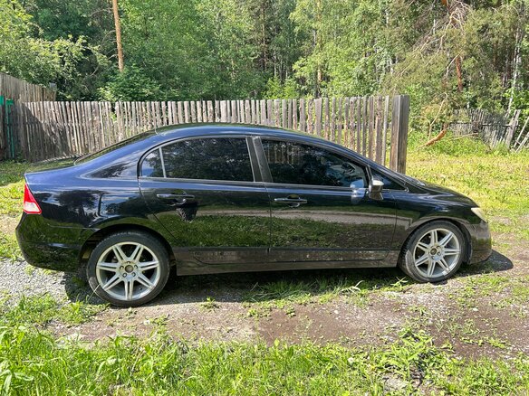2007 Honda Civic VIII, чёрный, 650000 рублей - вид 1