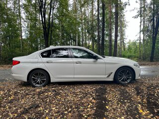2017 BMW 5 серии 520i VII (G30/G31/G38), белый, 3250000 рублей, вид 3