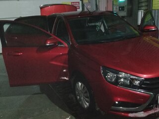 2017 Lada (ВАЗ) Vesta I, красный, 870000 рублей, вид 1