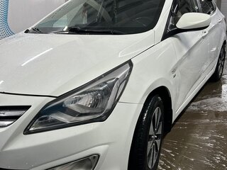 2016 Hyundai Solaris I Рестайлинг, белый, 1240000 рублей, вид 3