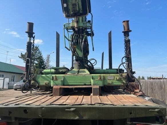 2002 КамАЗ 44108, серый, 1800000 рублей - вид 4