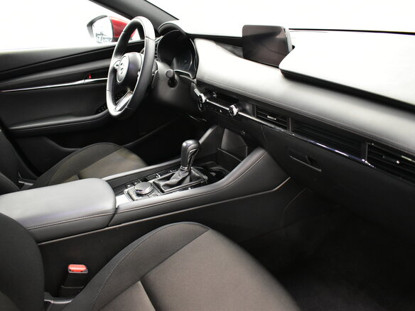 2019 Mazda 3 IV (BP), красный - вид 13