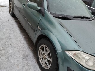 2006 Renault Megane II Рестайлинг, зелёный, 400000 рублей, вид 1