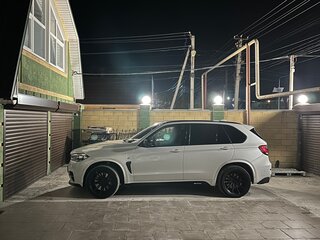 2015 BMW X5 M50d III (F15), белый, 5100000 рублей, вид 4