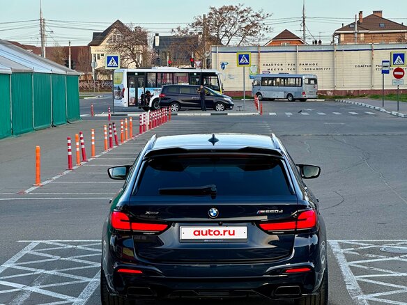 2018 BMW 5 серии M550d xDrive VII (G30/G31/G38), синий, 4880000 рублей - вид 38