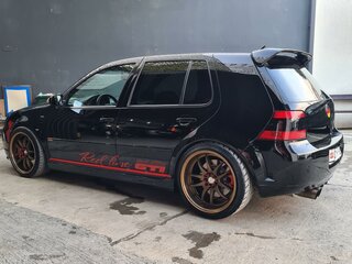 1999 Volkswagen Golf GTI IV, чёрный, 1350000 рублей, вид 2