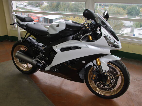 2013 Yamaha YZF-R6, белый
