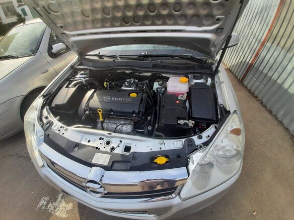 2011 Opel Astra H Рестайлинг, серебристый, 600000 рублей - вид 19