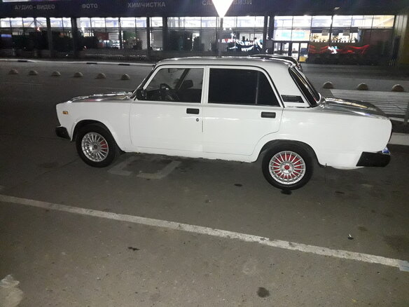 2011 Lada (ВАЗ) 2107, белый - вид 9