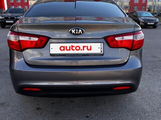 2014 Kia Rio 6-speed III, серый, 1030000 рублей, вид 4