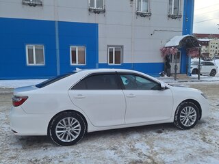 2014 Toyota Camry VII (XV50) Рестайлинг, белый, 2050000 рублей, вид 4